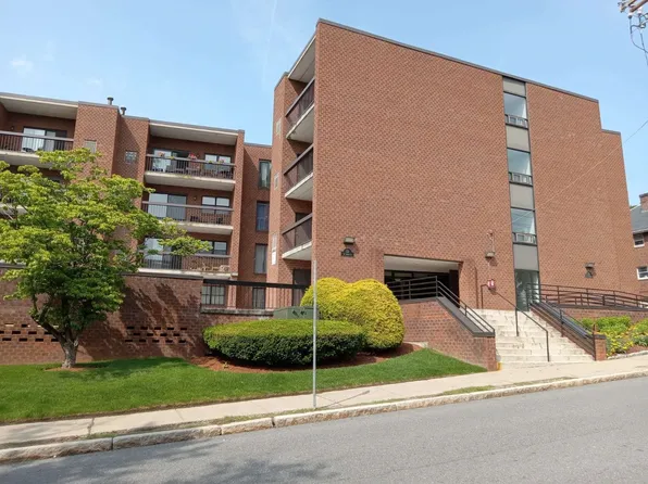 12 Mount Vernon St APT 25, Melrose, MA 02176