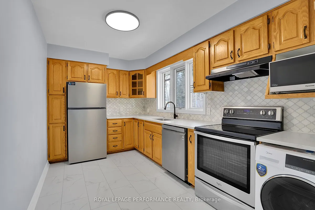 Building Photo - 934 Smyth Rd #UPPER