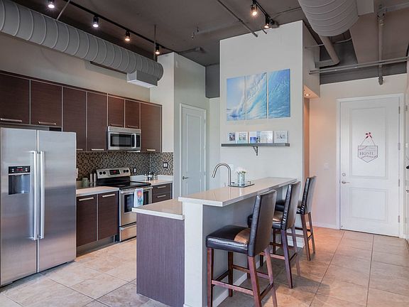 5th image of 1 E Lexington Ave Unit 306