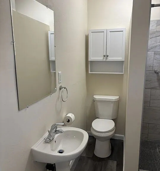 163 E 35th St #165-1/4 — Photo 8
