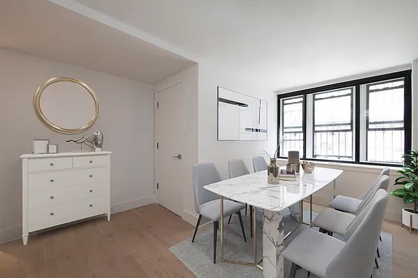 Rented by R New York | media 22