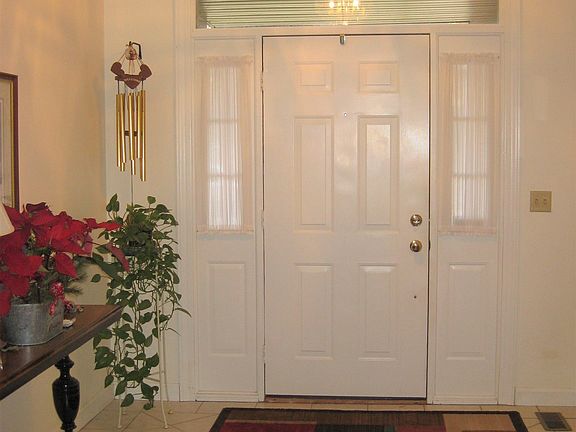 2nd image of 414 Bob Court Dr