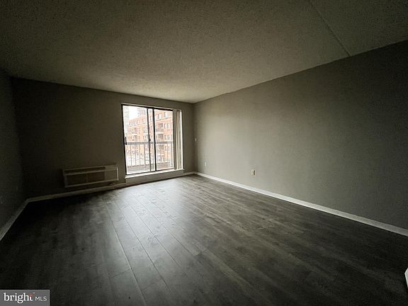 2nd image of 530 S 2nd St APT 641