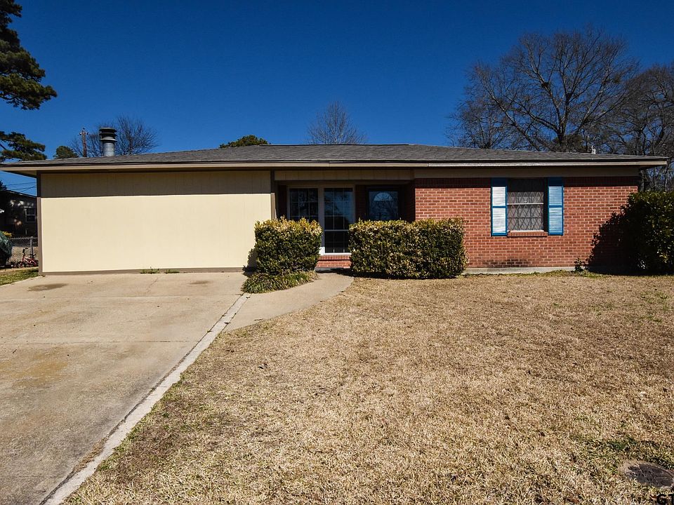 1st image of 4303 Memorial Dr