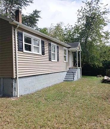 4th image of 2120/2122 Haven Cir SW #A-b