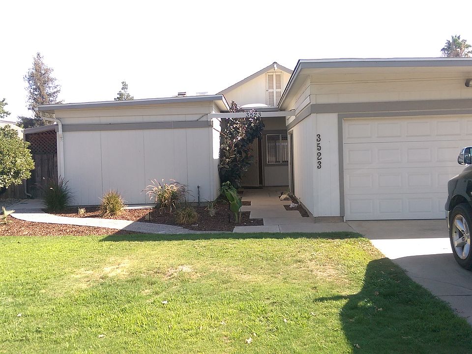 1st image of 3523 E Center Ct