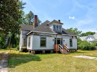 207 McRae St, Laurinburg, NC 28352
