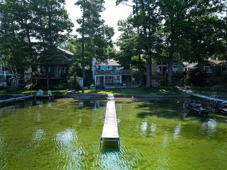 1st image of 7027 Goldenrod Dr NE