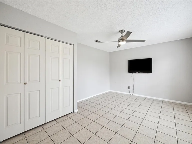 18102 Brooknoll Dr — Photo 6