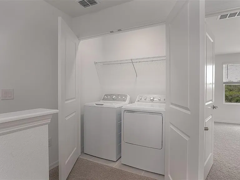 11720 Glenside Ter — Photo 9