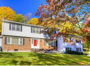 35 Locust Dr, Bedford, NY 10506