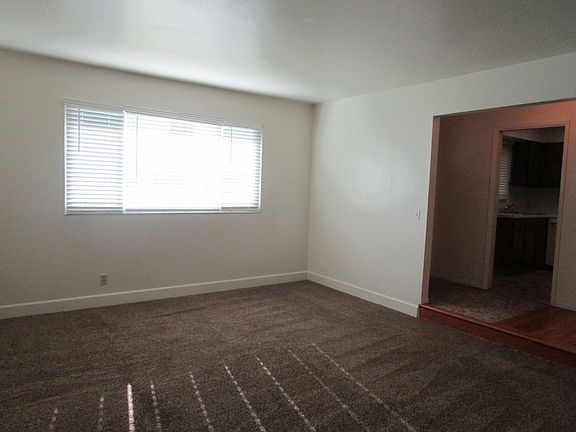 5th image of 2039 Barbour Dr