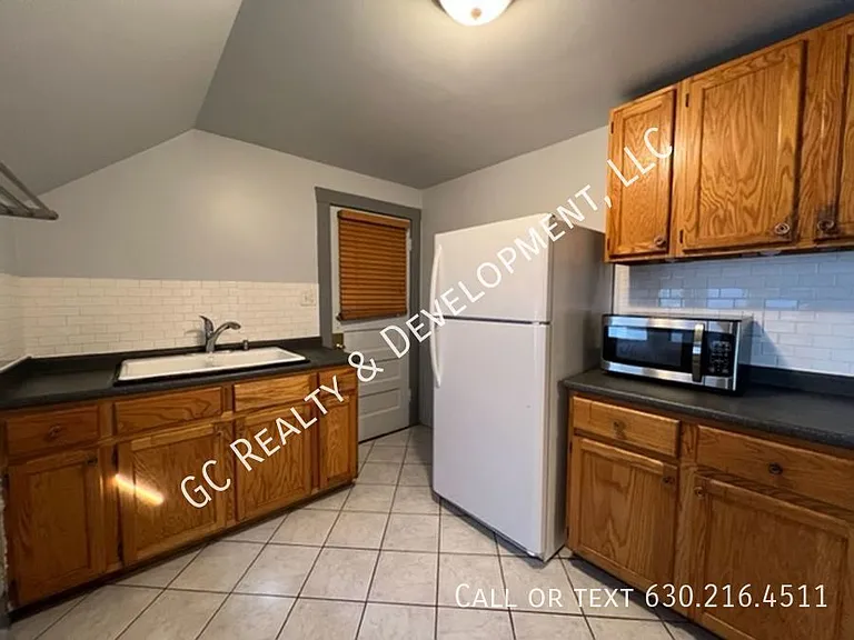 532 South St #3 — Photo 8
