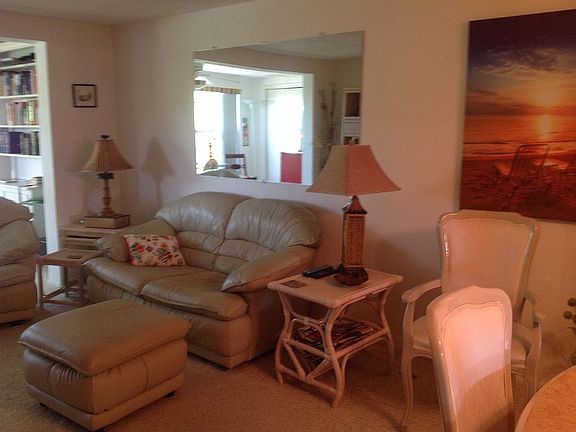 3rd image of 4114 Hampton Dr
