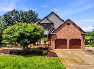 39 Cedar Dr, Hurricane, WV 25526
