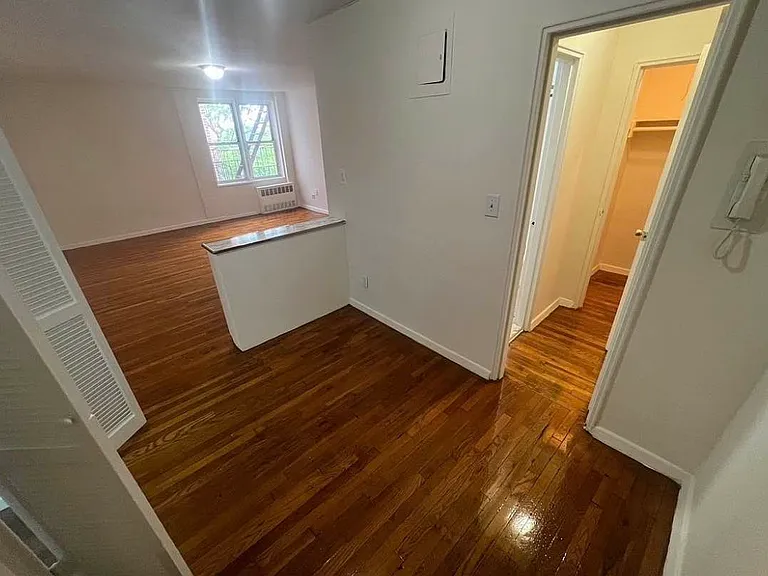 4015 61st St #6G — Photo 3