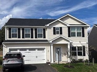 40 Glacier Ave, Barboursville, VA 22923