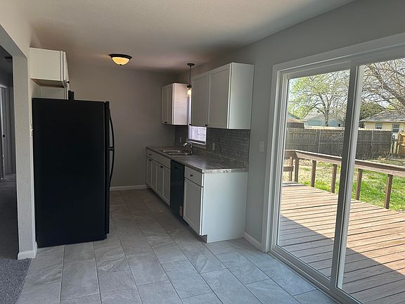 2nd image of 3501 S Hiram Ave