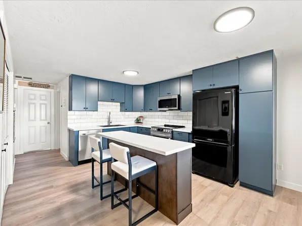 4764 S 700 E APT 127, Murray, UT 84107