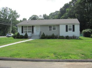 3 Machalowski Rd, Trumbull, CT 06611