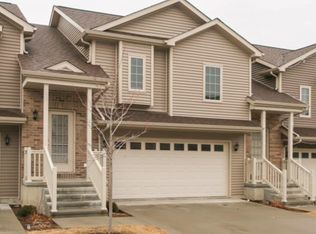 964 Cortney Ln, North Liberty, IA 52317