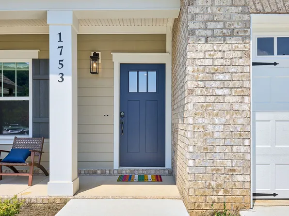 The Orchid Plan, Retreat at Oakbrook