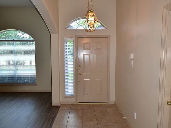 4th image of 7306 Ponderosa Dr