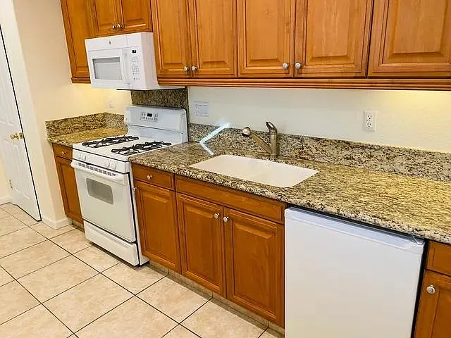 595 W Viento St — Photo 12