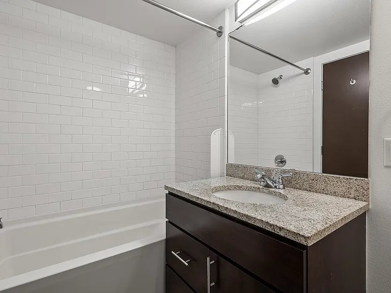 Emerson Lofts — Photo 28