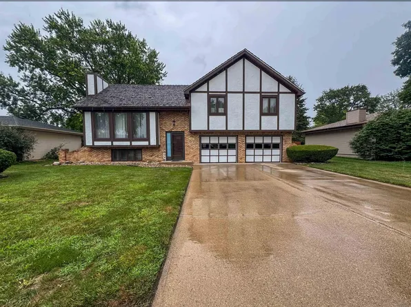 408 Broadmoor Dr, South Sioux City, NE 68776