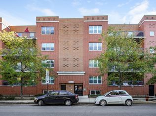 4311 N Sheridan Rd APT 405, Chicago, IL 60613