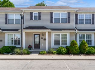 26 Chicory Cres #3, Saint Catharines, ON L2R 0A5