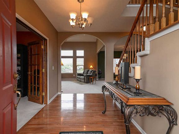4th image of 23908 Waterview Dr #106