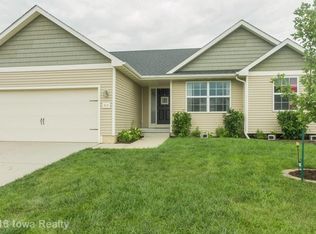 613 SE 13th St, Grimes, IA 50111