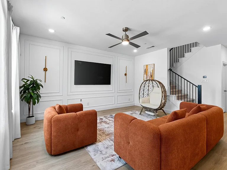 8900 Magnet Dr — Photo 4