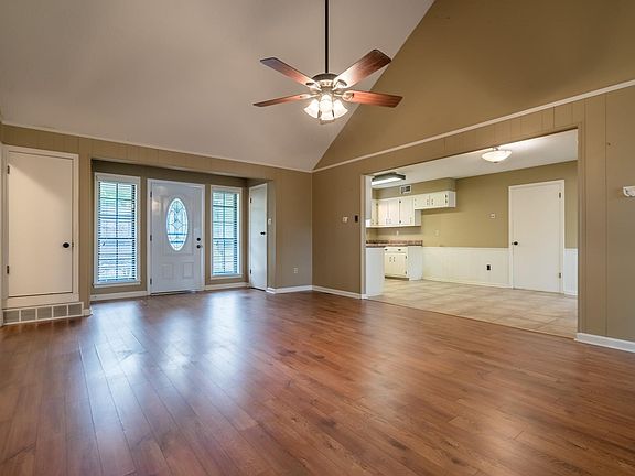 4th image of 7065 Scepter Dr