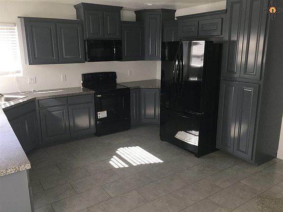 3rd image of 1013 E 13th