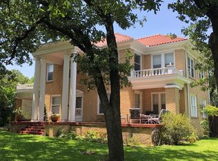 4901 Meadowbrook Dr, Fort Worth, TX 76103