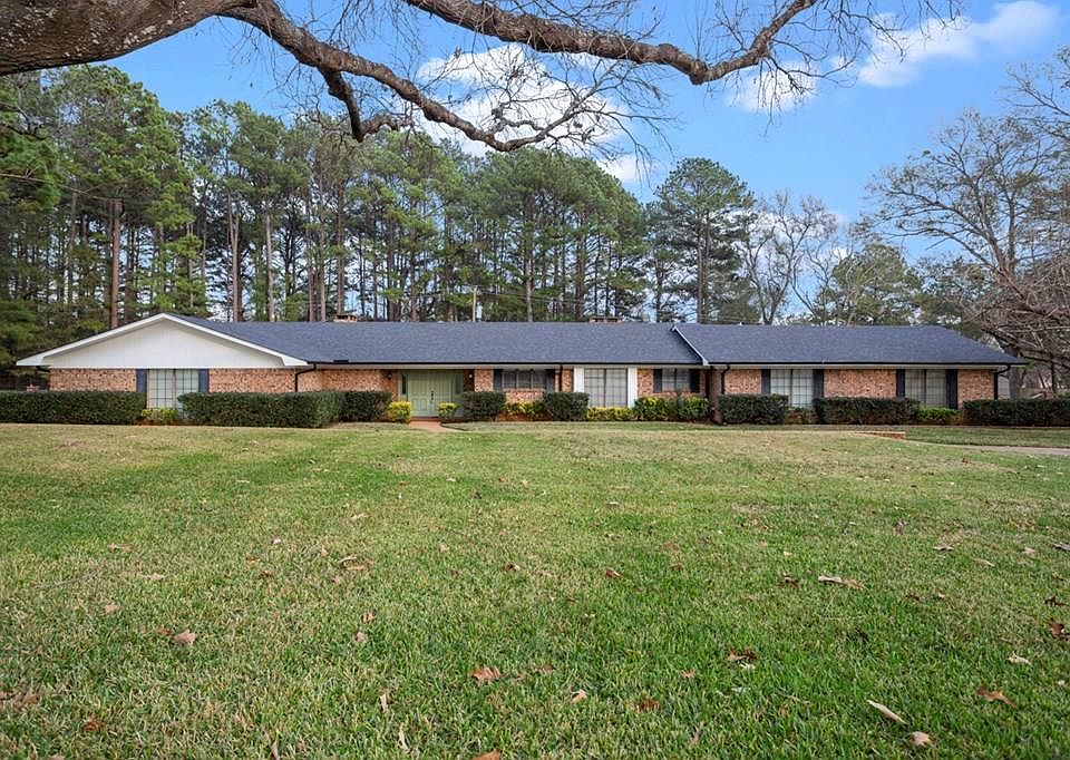 1st image of 2202 Mitzie Ln
