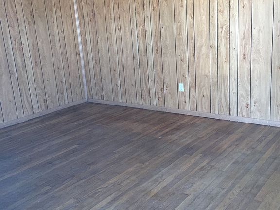2nd image of 3002 Golder Ave