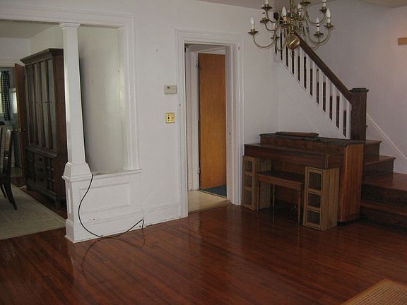 3rd image of 172 Tappan Ave