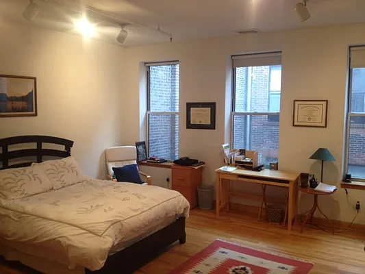 Rented by Manhattan Property Group | media 46