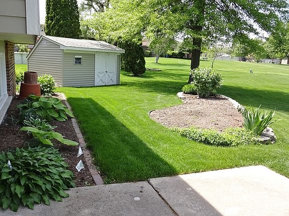 3rd image of 15508 Maple Ct
