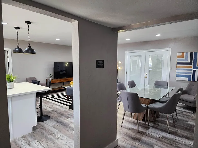 1214 W Highland Ave — Photo 7