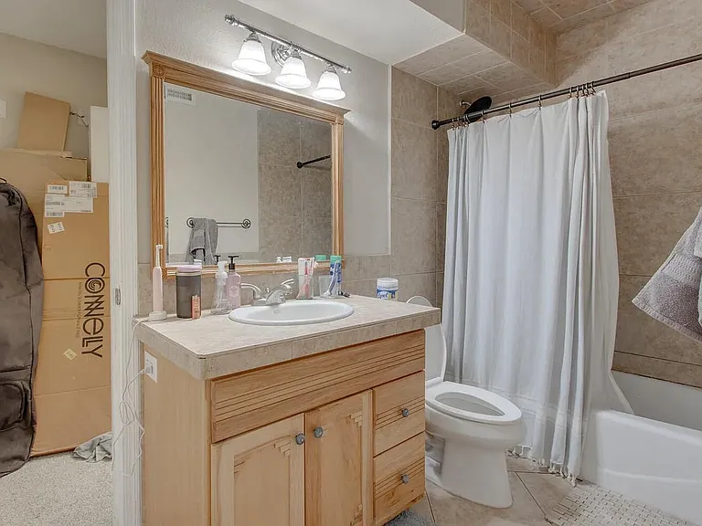 618 E Wesleyan Dr — Photo 18