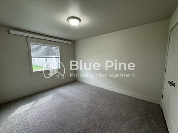 5th image of 3570 Colt Cir Unit 6
