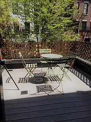 Rented by R New York