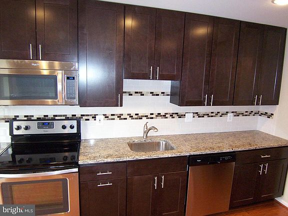 5th image of 6193 Old Brentford Ct
