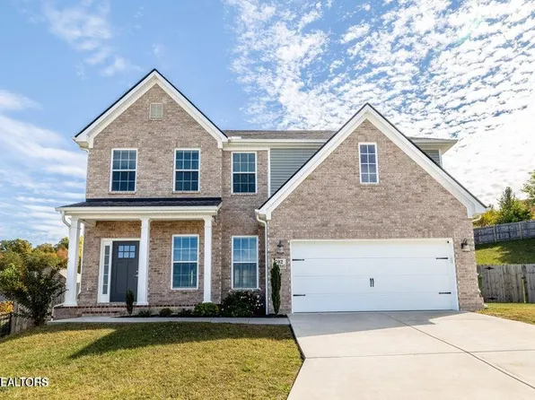 702 Rindlewood Ln, Maryville, TN 37801