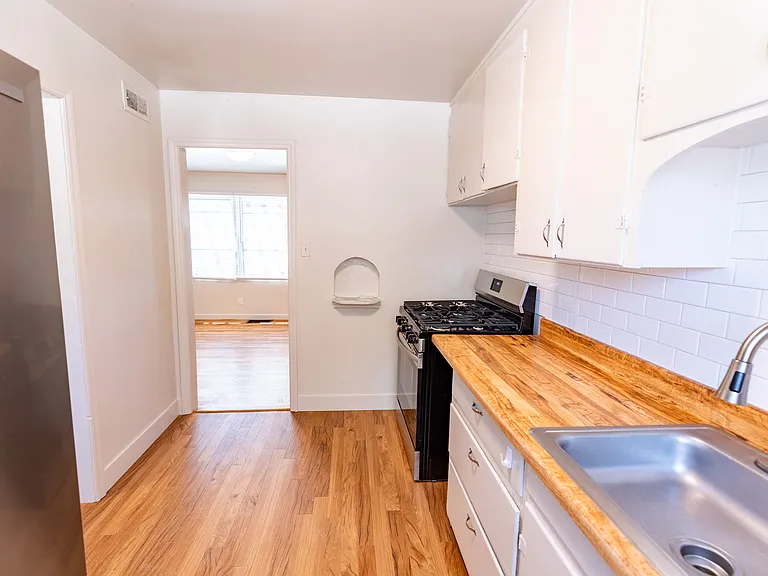 1250 Elm Ave #1250 — Photo 12